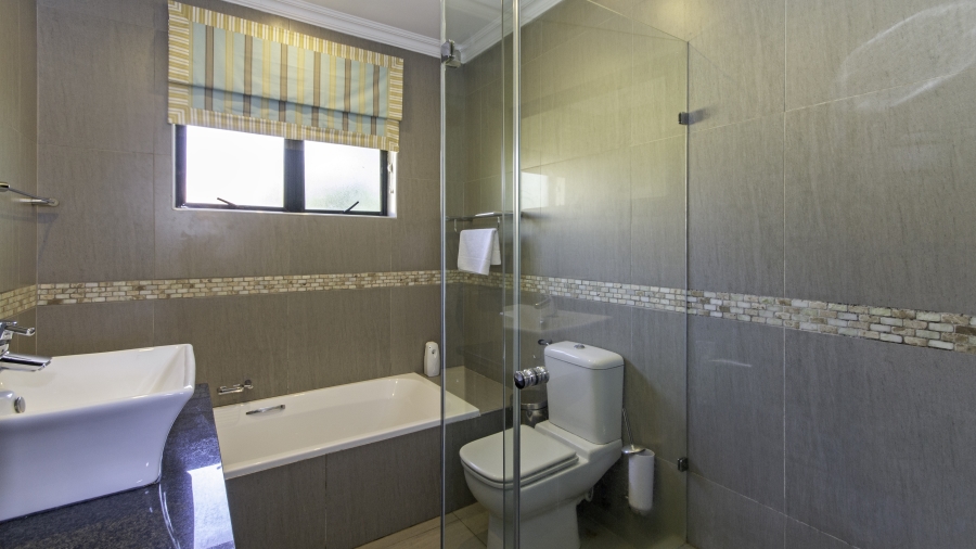 5 Bedroom Property for Sale in Ballito Central KwaZulu-Natal
