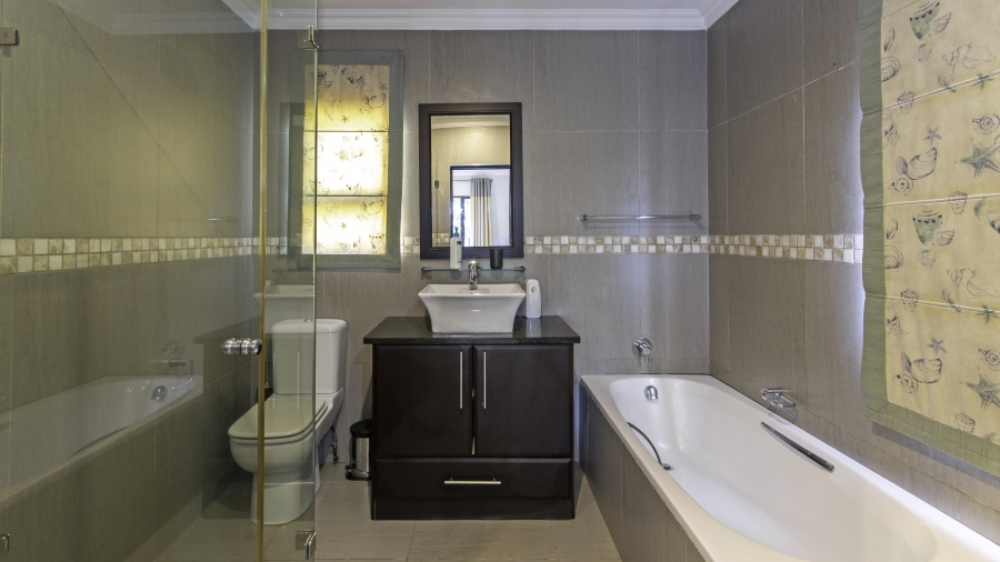 5 Bedroom Property for Sale in Ballito Central KwaZulu-Natal