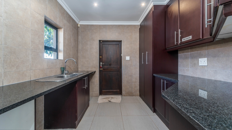 5 Bedroom Property for Sale in Ballito Central KwaZulu-Natal