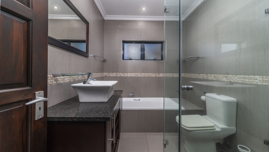 5 Bedroom Property for Sale in Ballito Central KwaZulu-Natal