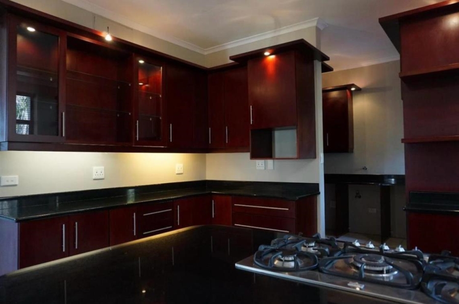 To Let 4 Bedroom Property for Rent in Umhlanga KwaZulu-Natal