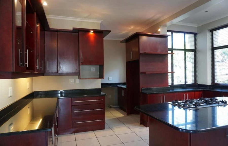 To Let 4 Bedroom Property for Rent in Umhlanga KwaZulu-Natal