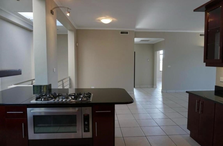 To Let 4 Bedroom Property for Rent in Umhlanga KwaZulu-Natal