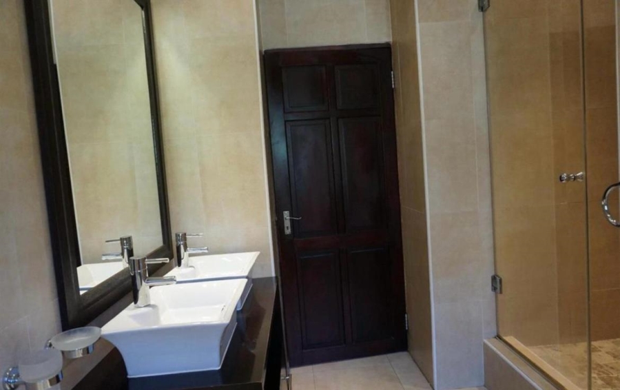 To Let 4 Bedroom Property for Rent in Umhlanga KwaZulu-Natal