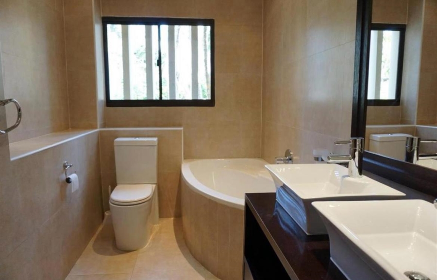 To Let 4 Bedroom Property for Rent in Umhlanga KwaZulu-Natal