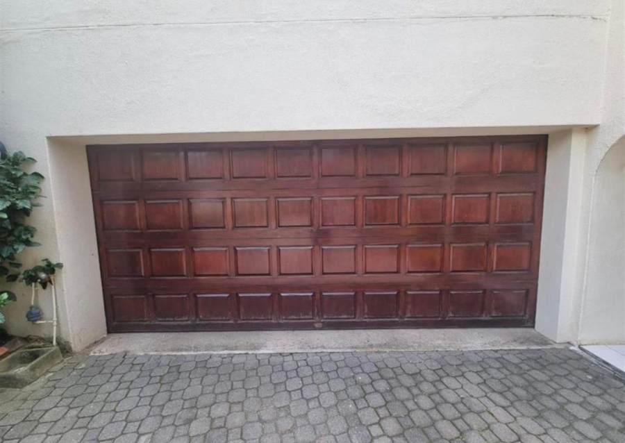 To Let 4 Bedroom Property for Rent in Umhlanga KwaZulu-Natal