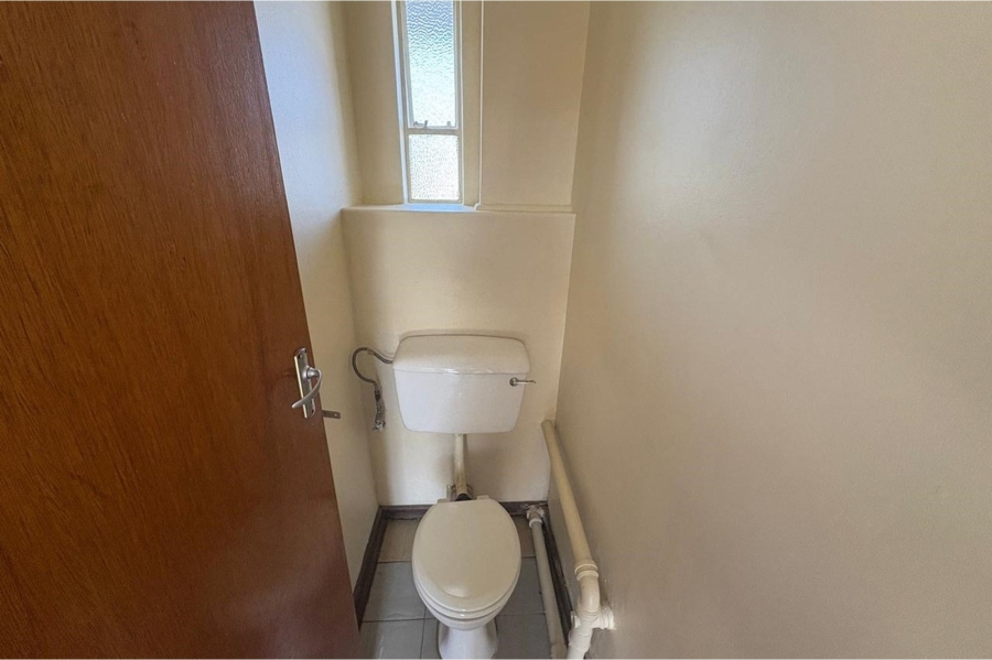 1 Bedroom Property for Sale in Barry Hertzog Park KwaZulu-Natal