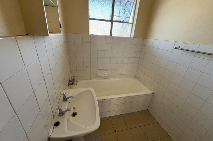 1 Bedroom Property for Sale in Barry Hertzog Park KwaZulu-Natal