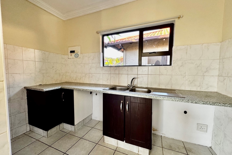 To Let 3 Bedroom Property for Rent in Ballitoville KwaZulu-Natal