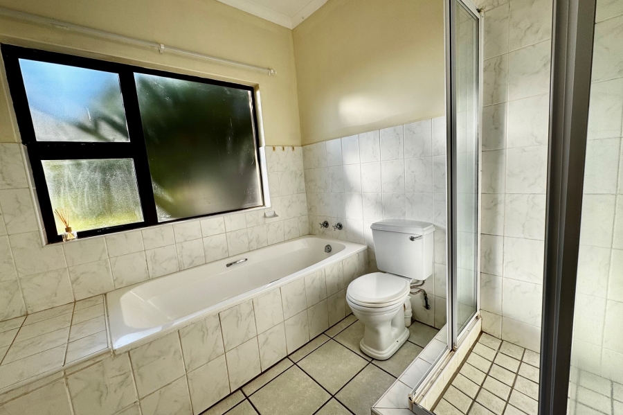 To Let 3 Bedroom Property for Rent in Ballitoville KwaZulu-Natal
