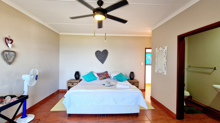 5 Bedroom Property for Sale in Elysium KwaZulu-Natal
