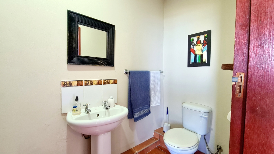 5 Bedroom Property for Sale in Elysium KwaZulu-Natal
