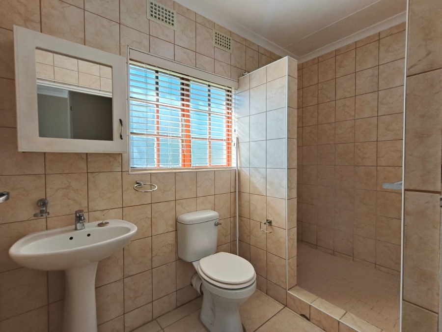To Let 3 Bedroom Property for Rent in Shelly Beach KwaZulu-Natal
