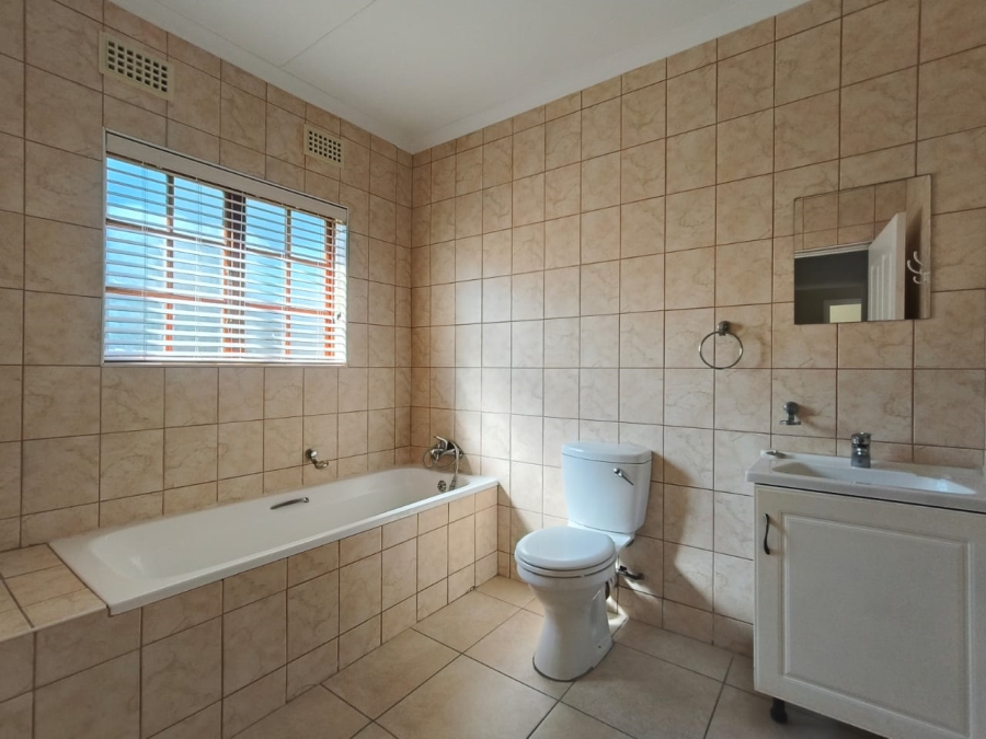 To Let 3 Bedroom Property for Rent in Shelly Beach KwaZulu-Natal