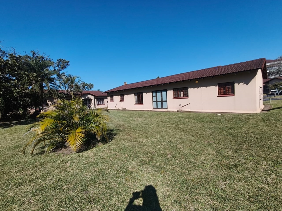 To Let 3 Bedroom Property for Rent in Shelly Beach KwaZulu-Natal