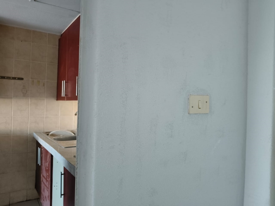 To Let 2 Bedroom Property for Rent in Margate KwaZulu-Natal