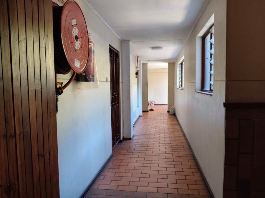 To Let 2 Bedroom Property for Rent in Margate KwaZulu-Natal