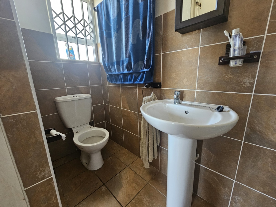 2 Bedroom Property for Sale in St Michaels On Sea KwaZulu-Natal