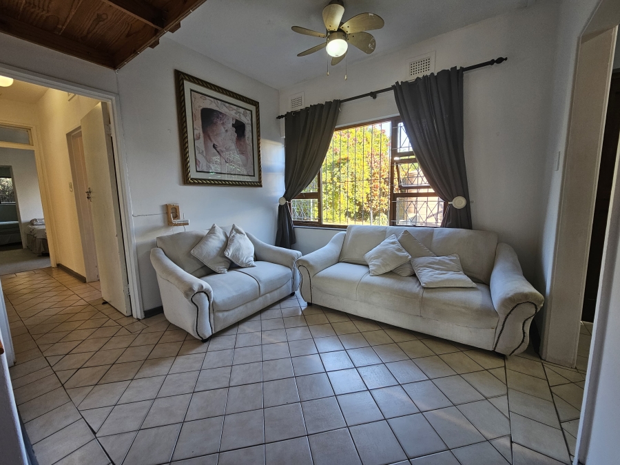 7 Bedroom Property for Sale in Uvongo KwaZulu-Natal