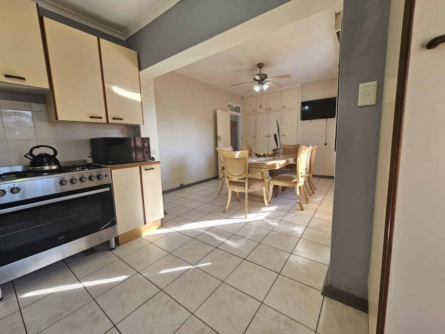 7 Bedroom Property for Sale in Uvongo KwaZulu-Natal