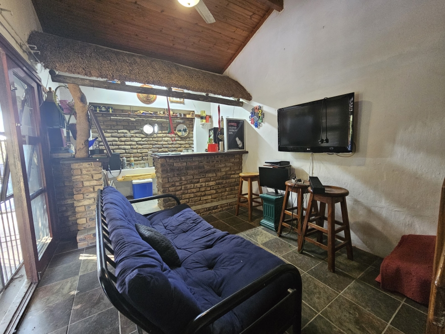 7 Bedroom Property for Sale in Uvongo KwaZulu-Natal