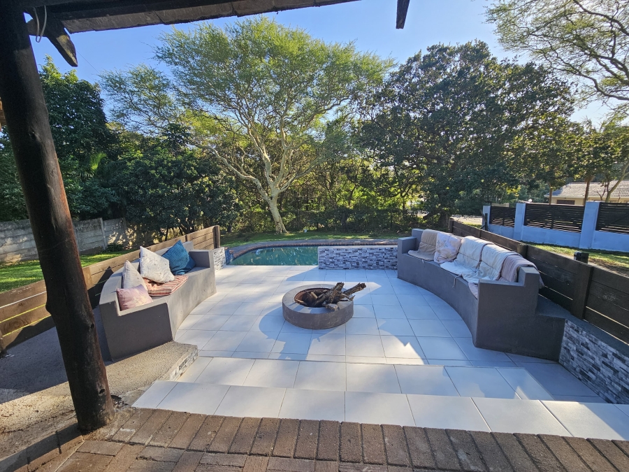 7 Bedroom Property for Sale in Uvongo KwaZulu-Natal