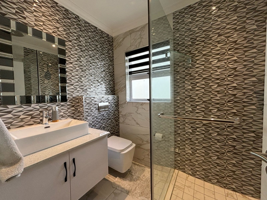 3 Bedroom Property for Sale in La Lucia KwaZulu-Natal