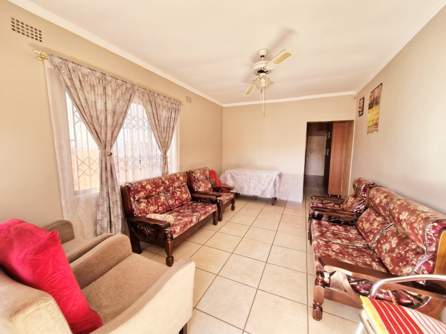 2 Bedroom Property for Sale in Trenance Park KwaZulu-Natal