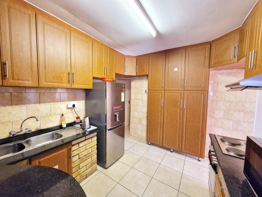 2 Bedroom Property for Sale in Trenance Park KwaZulu-Natal