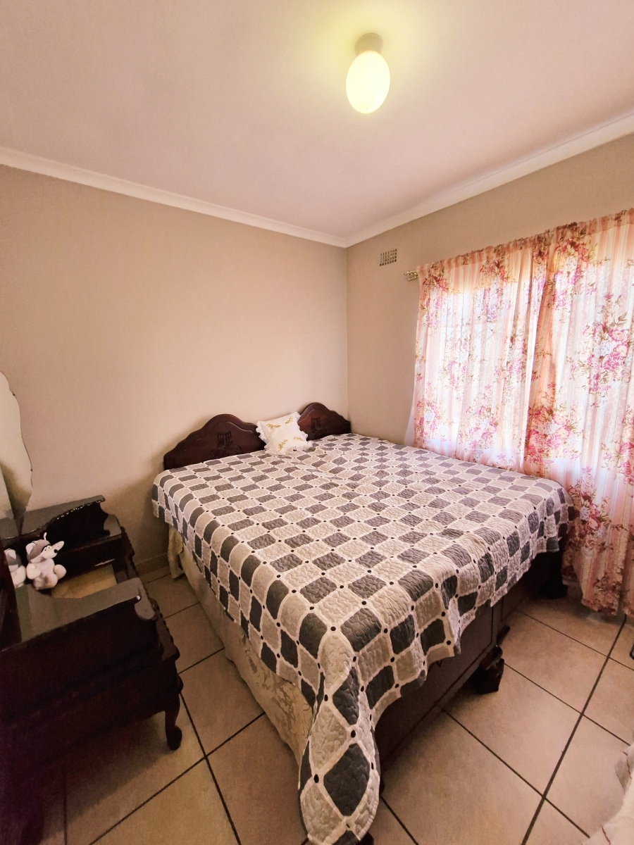 2 Bedroom Property for Sale in Trenance Park KwaZulu-Natal