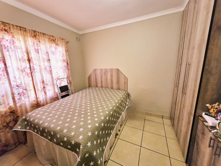 2 Bedroom Property for Sale in Trenance Park KwaZulu-Natal