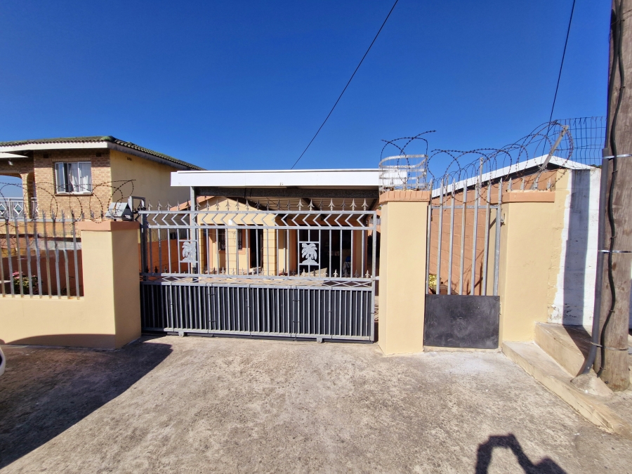 2 Bedroom Property for Sale in Trenance Park KwaZulu-Natal
