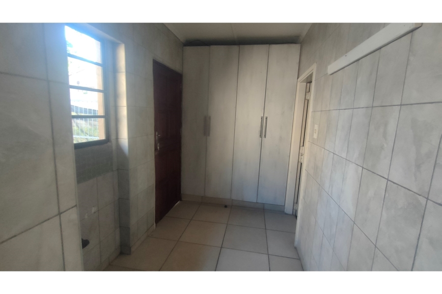 4 Bedroom Property for Sale in Athlone Park KwaZulu-Natal