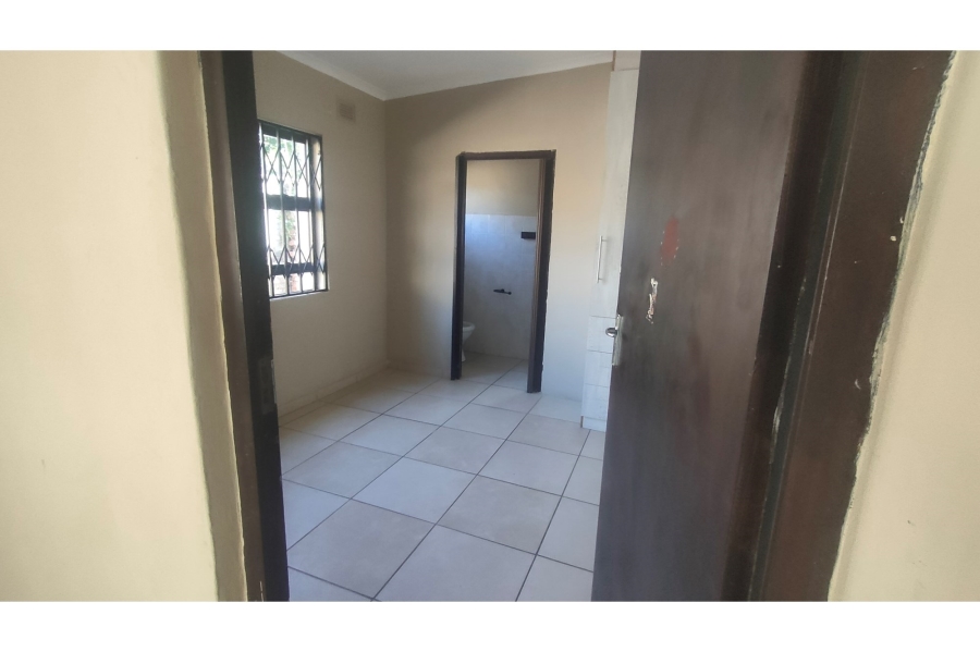4 Bedroom Property for Sale in Athlone Park KwaZulu-Natal