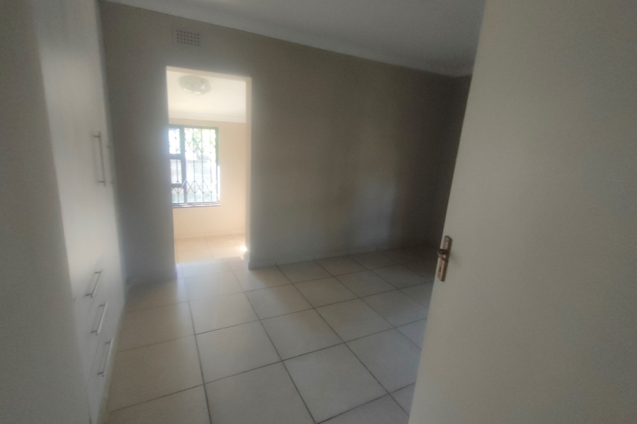 4 Bedroom Property for Sale in Athlone Park KwaZulu-Natal