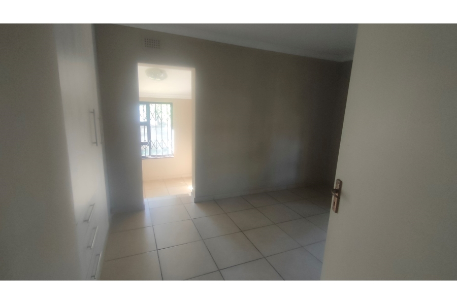 4 Bedroom Property for Sale in Athlone Park KwaZulu-Natal