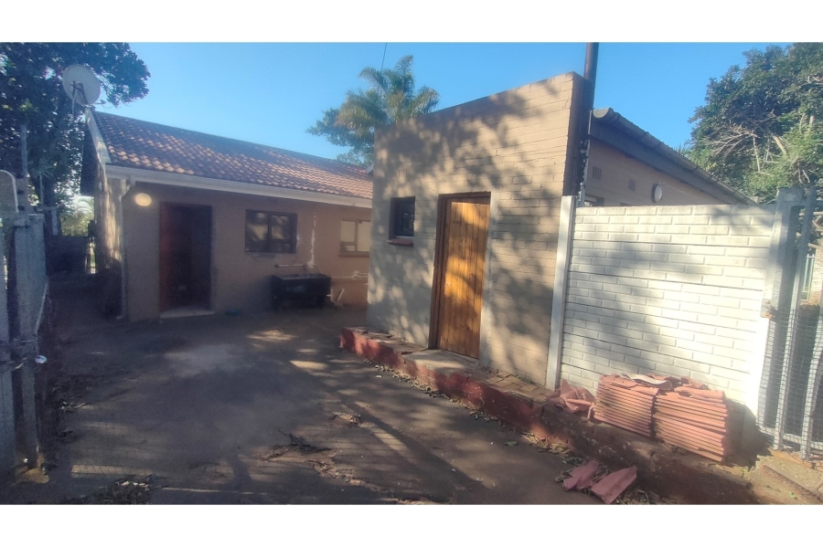 4 Bedroom Property for Sale in Athlone Park KwaZulu-Natal