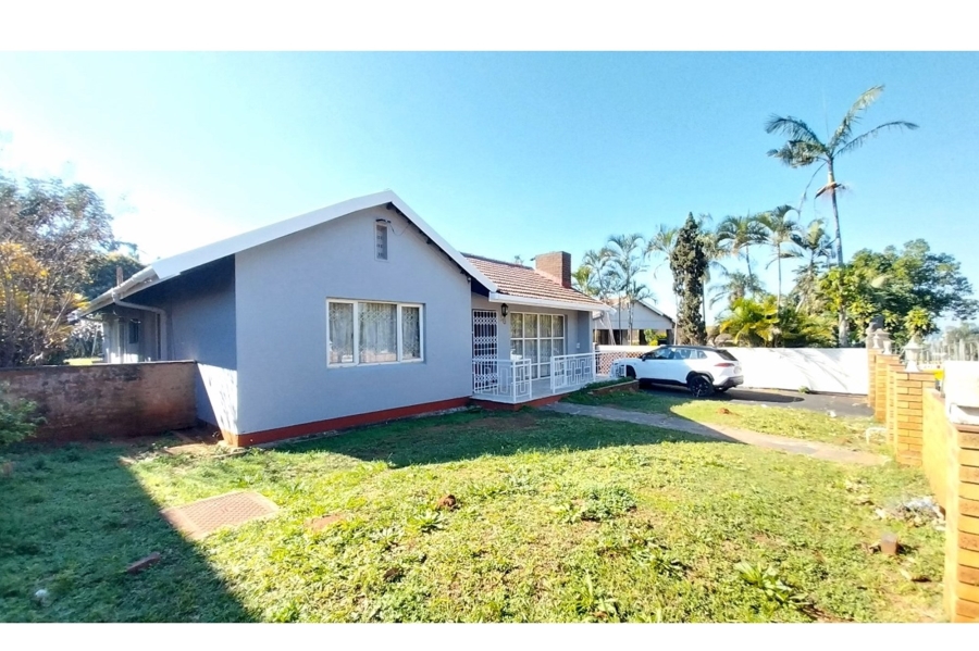 8 Bedroom Property for Sale in Isipingo Hills KwaZulu-Natal