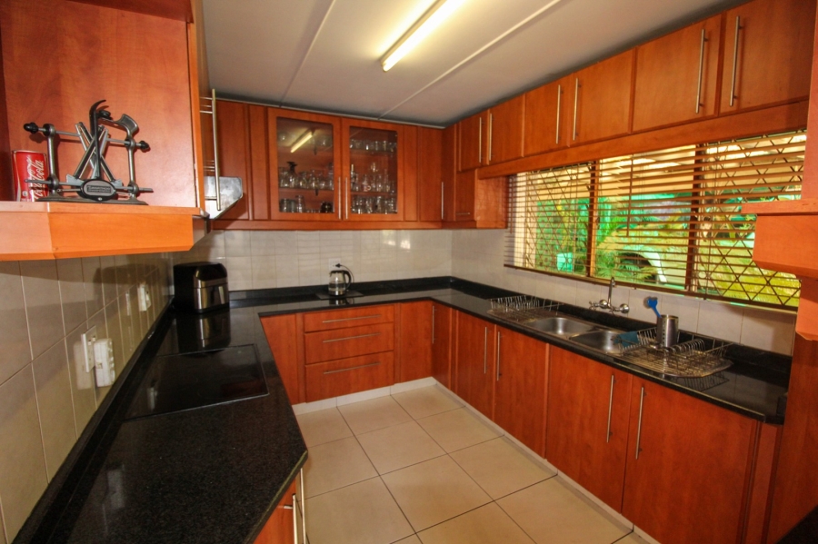 3 Bedroom Property for Sale in Montclair KwaZulu-Natal
