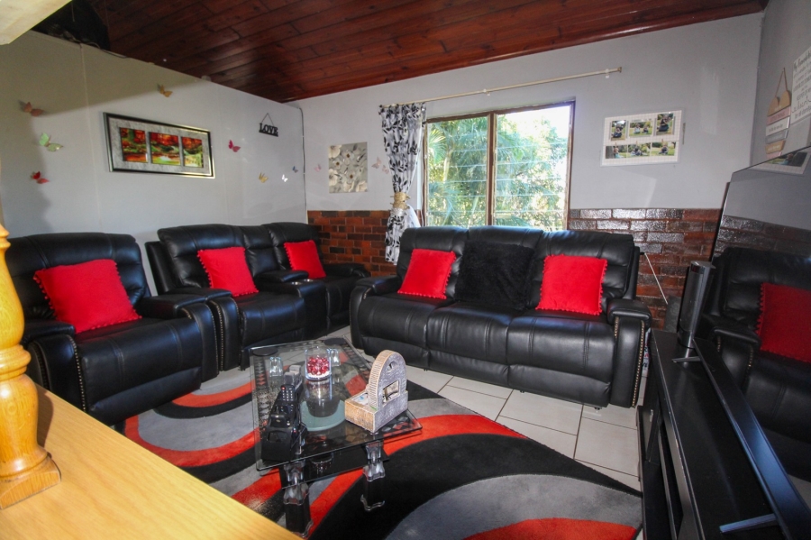 3 Bedroom Property for Sale in Montclair KwaZulu-Natal