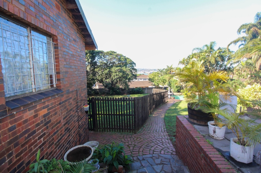 3 Bedroom Property for Sale in Montclair KwaZulu-Natal