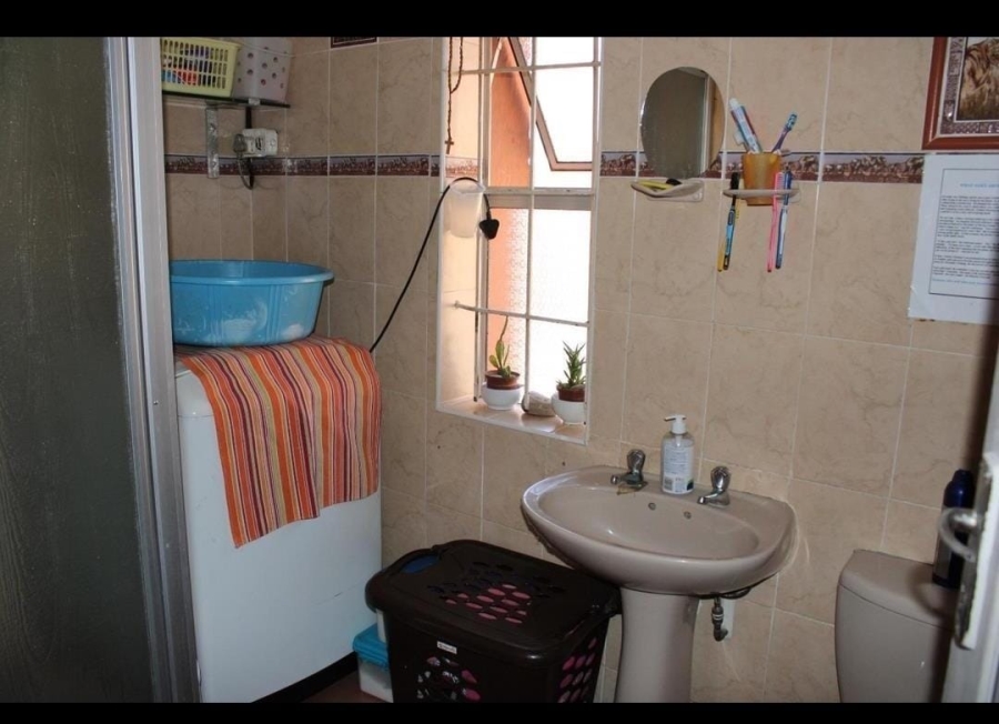 2 Bedroom Property for Sale in Austerville KwaZulu-Natal