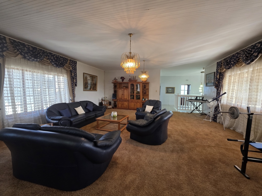 7 Bedroom Property for Sale in Panorama KwaZulu-Natal