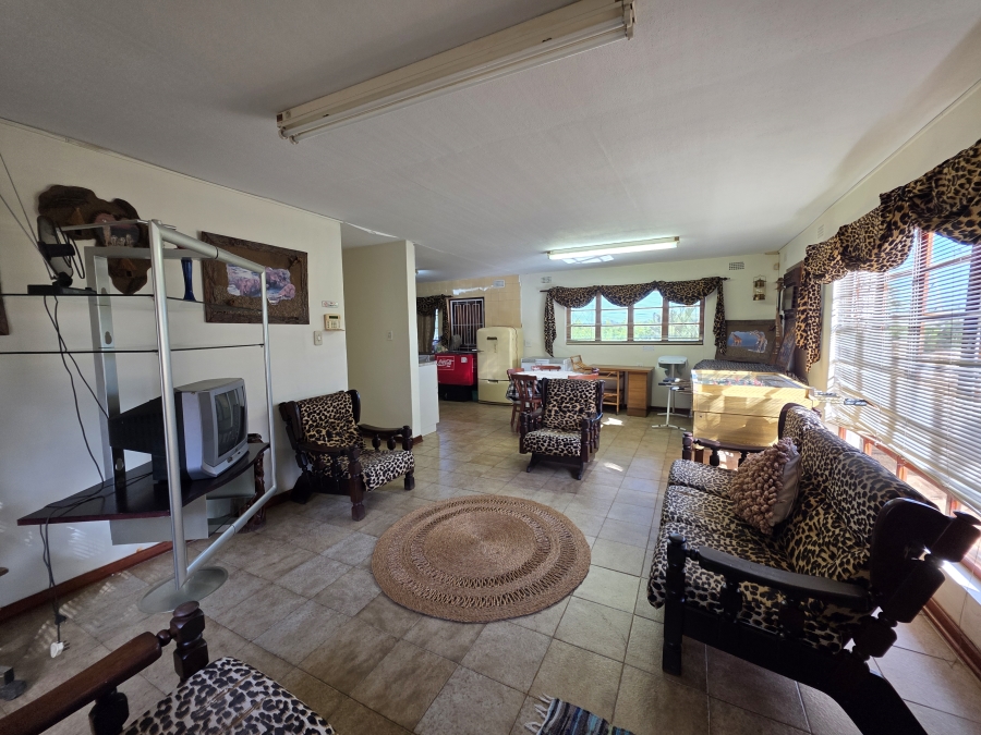 7 Bedroom Property for Sale in Panorama KwaZulu-Natal