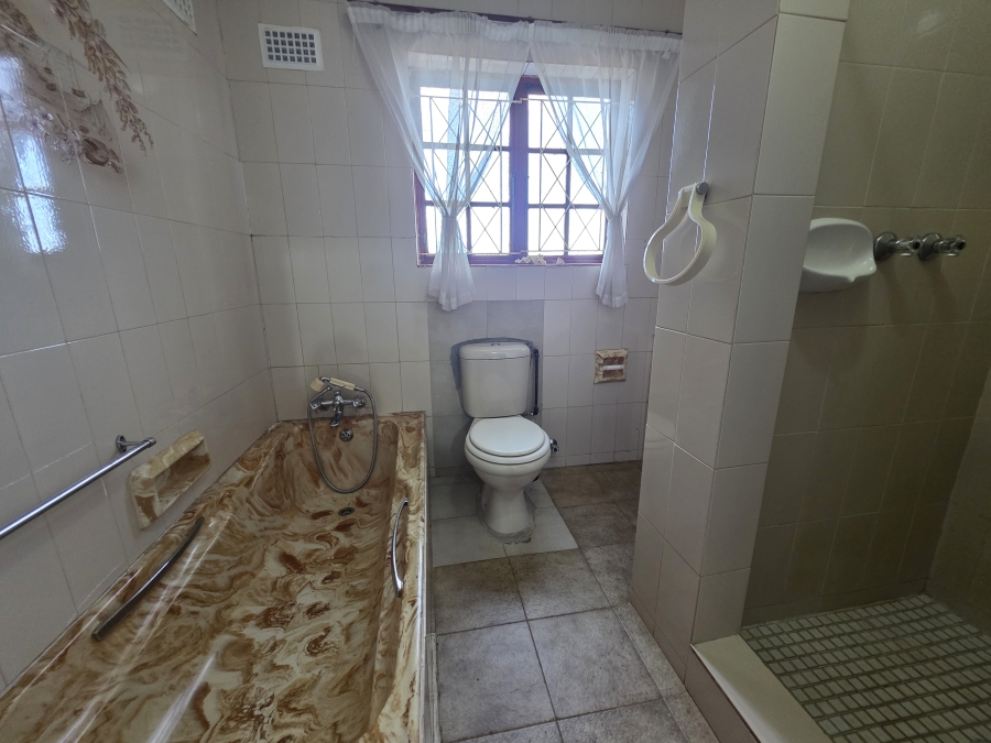 7 Bedroom Property for Sale in Panorama KwaZulu-Natal