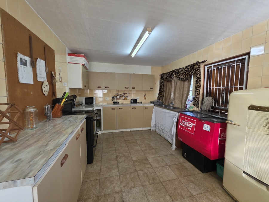 7 Bedroom Property for Sale in Panorama KwaZulu-Natal