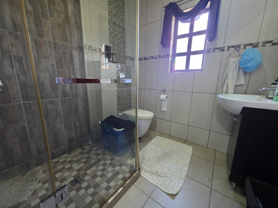 7 Bedroom Property for Sale in Panorama KwaZulu-Natal
