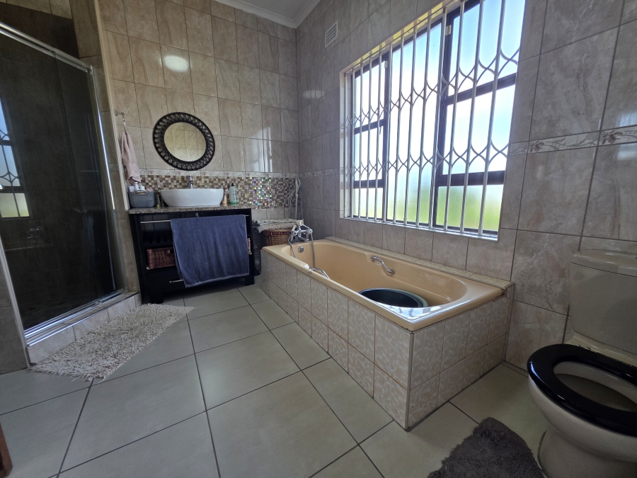 7 Bedroom Property for Sale in Panorama KwaZulu-Natal