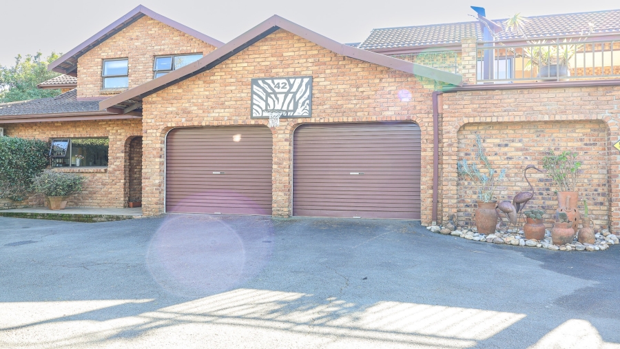 4 Bedroom Property for Sale in Kwawula Estate KwaZulu-Natal