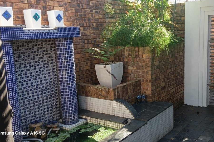 5 Bedroom Property for Sale in Meer En See KwaZulu-Natal